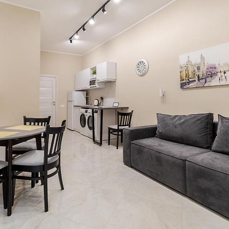 Luxury Flat In Downtown 2 Lejlighed Lviv Eksteriør billede