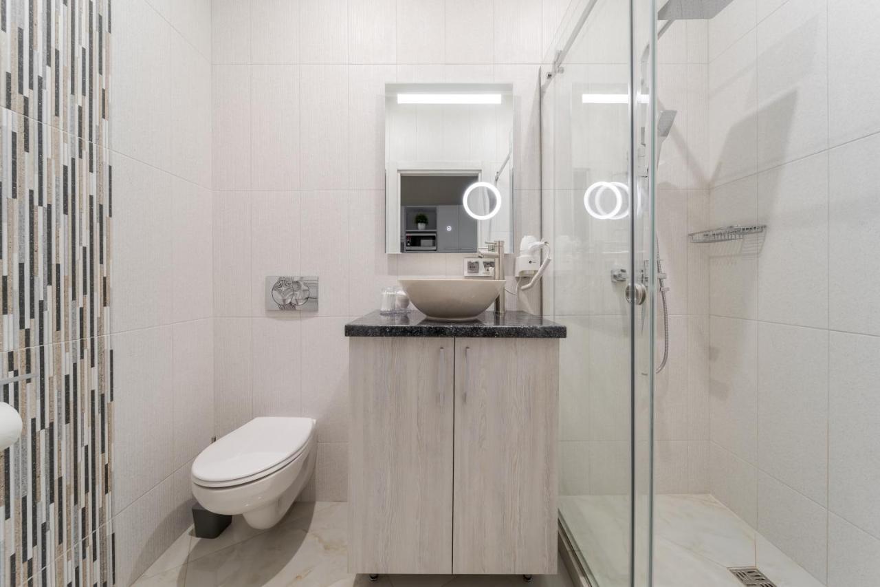 Luxury Flat In Downtown 2 Lejlighed Lviv Eksteriør billede